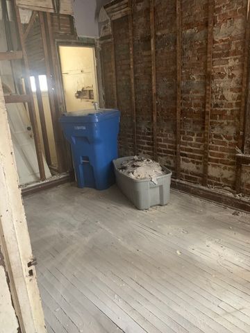 6840 S Indiana Avenue, Chicago, IL 60637