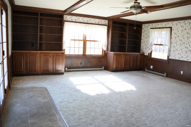 9850 N Reynard Road, Albany, IN 47320