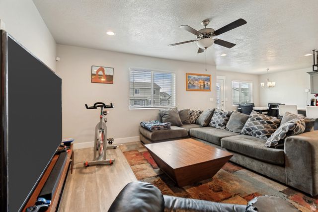 7264 W SAN LN, Magna, UT 84044