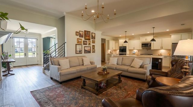 321 GEORGE ELLIS DR, Munford, TN 38058