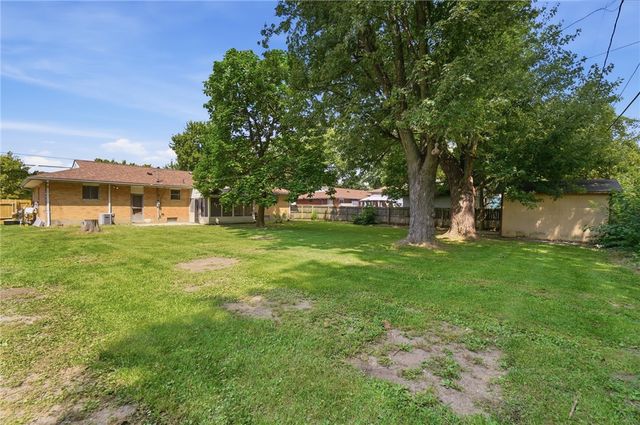 5668 Bellefontaine Road, Huber Heights, OH 45424