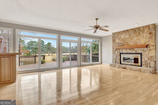 313 Evian Way, Peachtree City, GA 30269