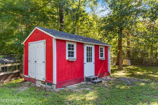 114 Lands End Court, Hampstead, NC 28443