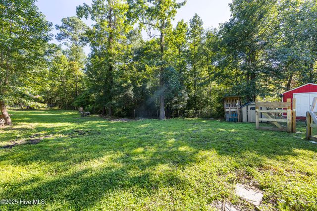 114 Lands End Court, Hampstead, NC 28443