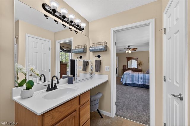 421 Greenfield Lane, Painesville, OH 44077
