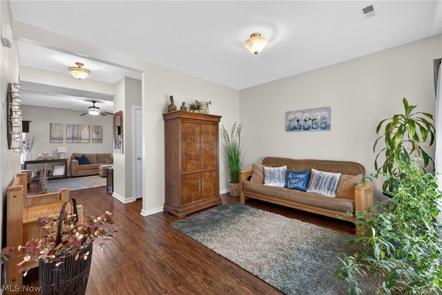421 Greenfield Lane, Painesville, OH 44077