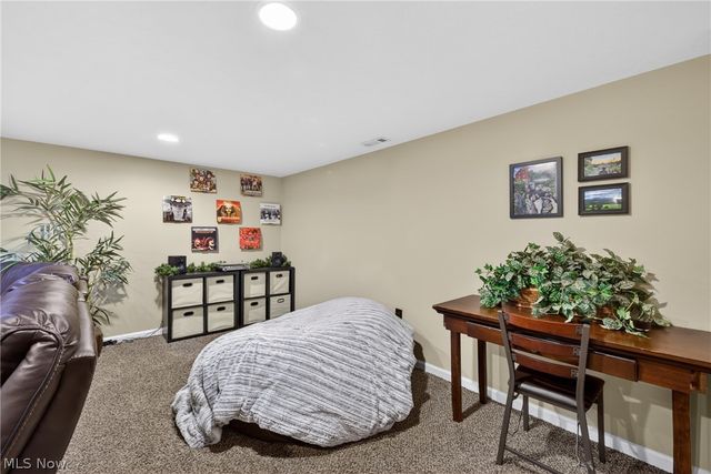 421 Greenfield Lane, Painesville, OH 44077
