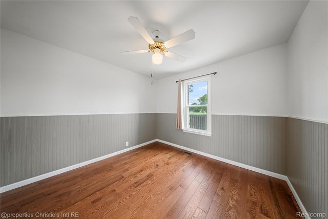 16243 Owen Avenue, Eastpointe, MI 48021