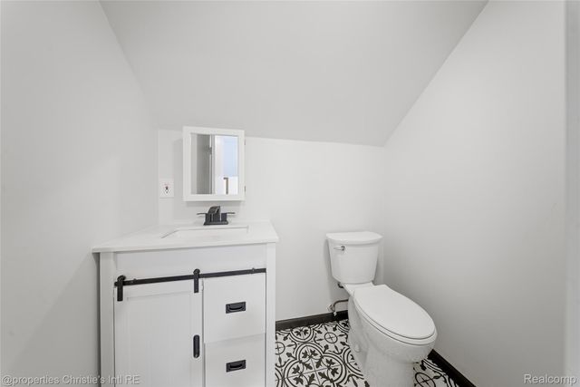 16243 Owen Avenue, Eastpointe, MI 48021