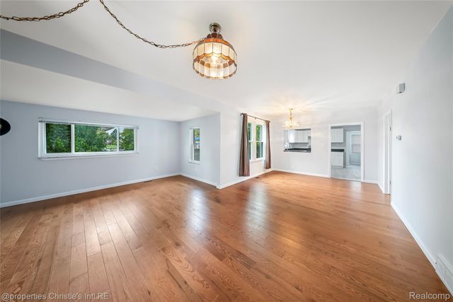 16243 Owen Avenue, Eastpointe, MI 48021