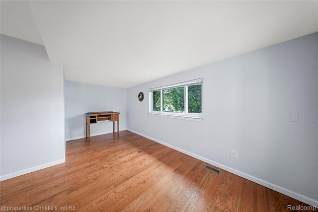 16243 Owen Avenue, Eastpointe, MI 48021