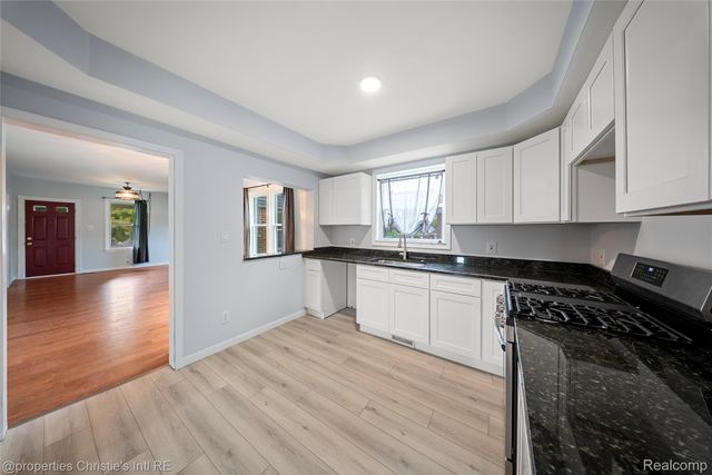 16243 Owen Avenue, Eastpointe, MI 48021
