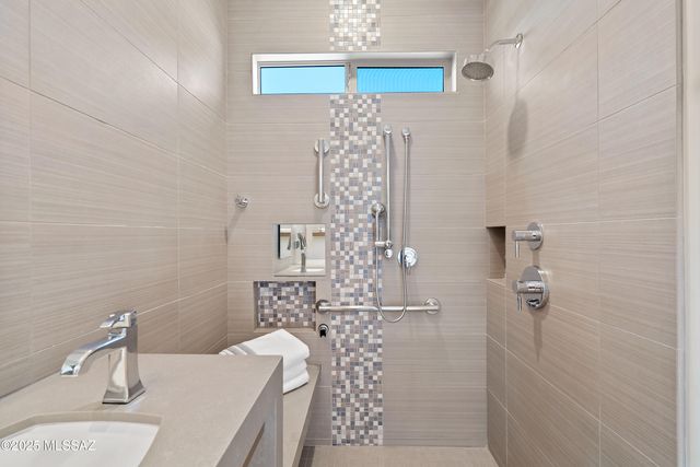 6373 W Yew Pine Way, Tucson, AZ 85743