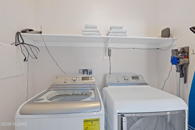 6373 W Yew Pine Way, Tucson, AZ 85743