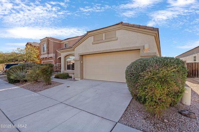 6373 W Yew Pine Way, Tucson, AZ 85743