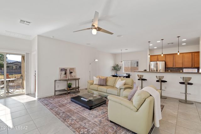 6373 W Yew Pine Way, Tucson, AZ 85743