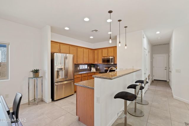 6373 W Yew Pine Way, Tucson, AZ 85743