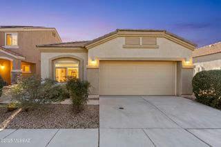 6373 W Yew Pine Way, Tucson, AZ 85743