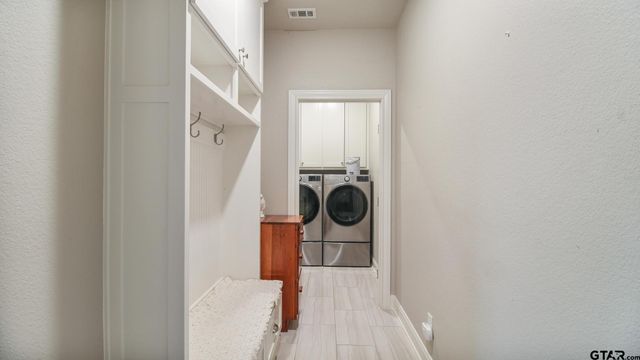 129 Oak Springs Loop, Mabank, TX 75156