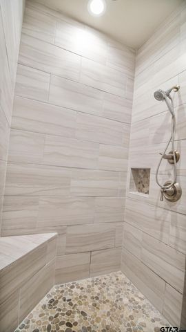 129 Oak Springs Loop, Mabank, TX 75156