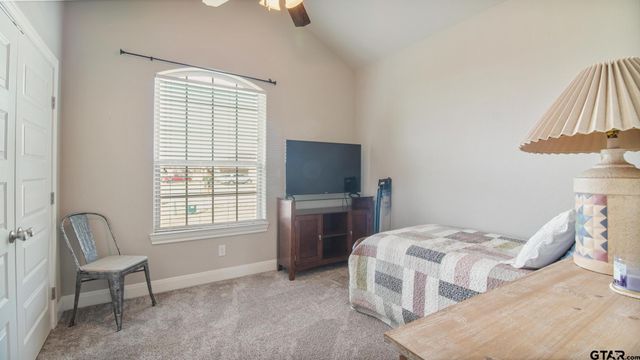 129 Oak Springs Loop, Mabank, TX 75156