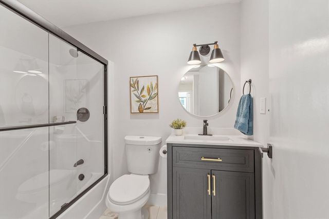 286 Fenno St 5, Revere, MA 02151