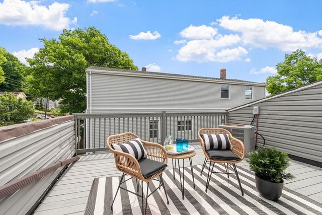 286 Fenno St 5, Revere, MA 02151