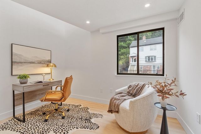 286 Fenno St 5, Revere, MA 02151