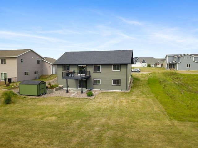 700 Klein Ave, Surrey, ND 58785