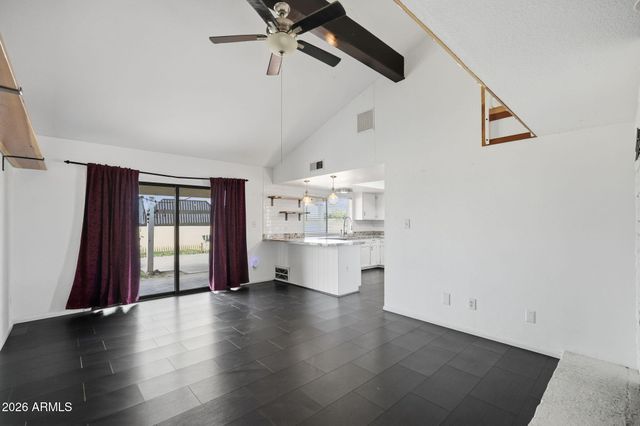 5020 W ROYAL PALM Road, Glendale, AZ 85302