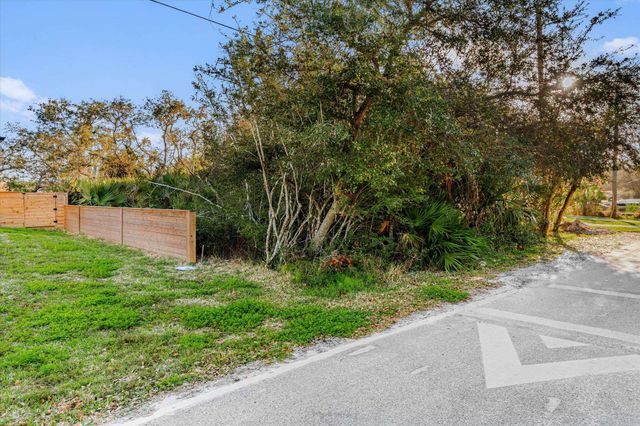 261 Dondanville Rd, St Augustine, FL 32080