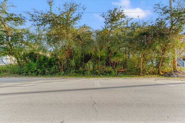 261 Dondanville Rd, St Augustine, FL 32080