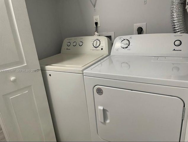 8893 Fontainebleau Blvd 103, Miami, FL 33172