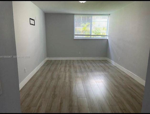 8893 Fontainebleau Blvd 103, Miami, FL 33172