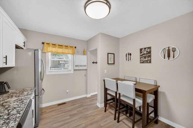 2700 Franklin Avenue, Des Moines, IA 50310