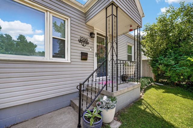 2700 Franklin Avenue, Des Moines, IA 50310