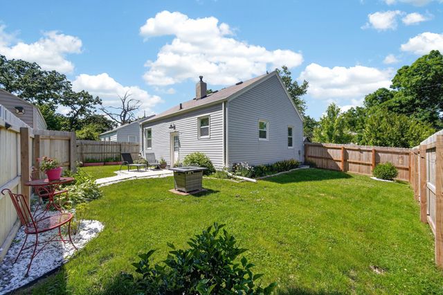 2700 Franklin Avenue, Des Moines, IA 50310