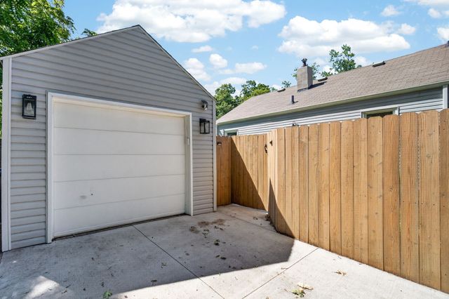 2700 Franklin Avenue, Des Moines, IA 50310