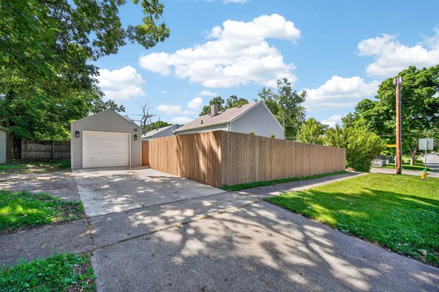 2700 Franklin Avenue, Des Moines, IA 50310