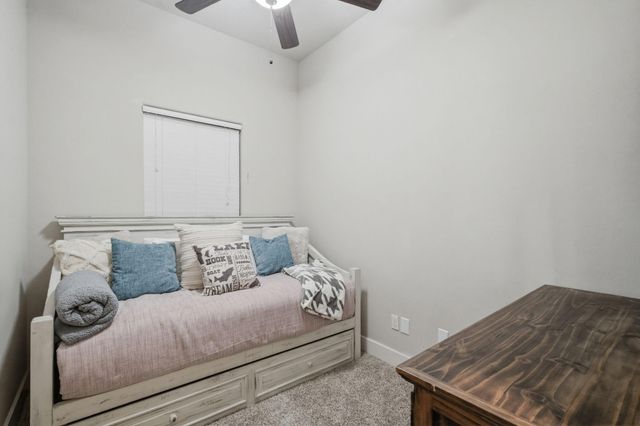 100 Capetown Circle, Montgomery, TX 77356