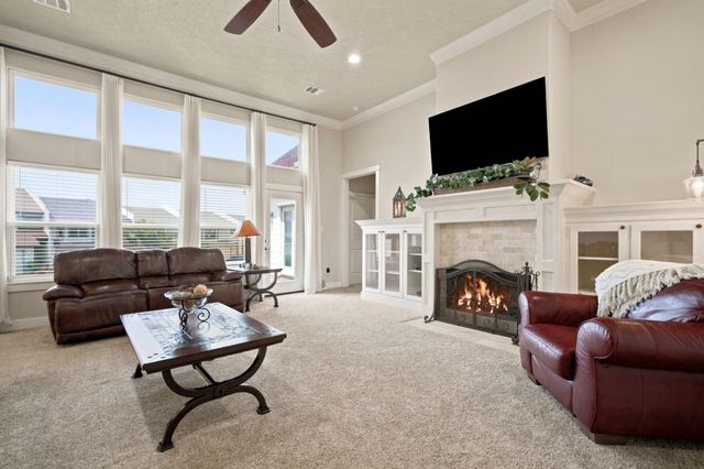 100 Capetown Circle, Montgomery, TX 77356