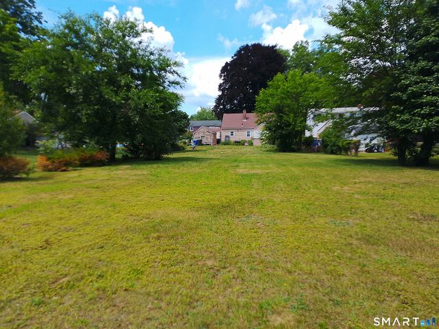 39 Wadsworth Street, East Hartford, CT 06118