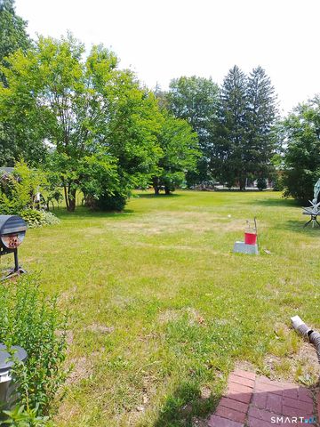 39 Wadsworth Street, East Hartford, CT 06118