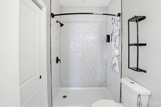 1831 Dallas Avenue, North College Hill, OH 45239