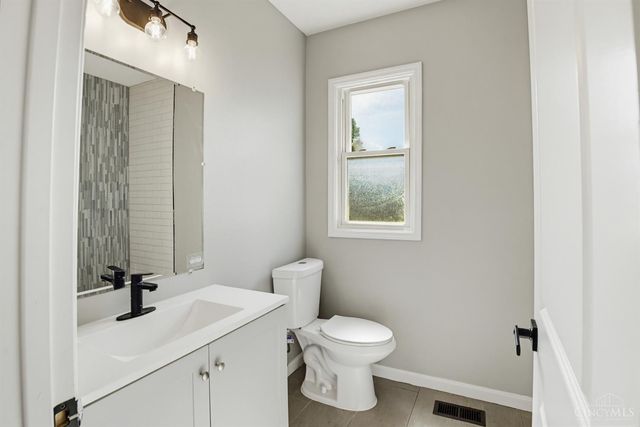 1831 Dallas Avenue, North College Hill, OH 45239