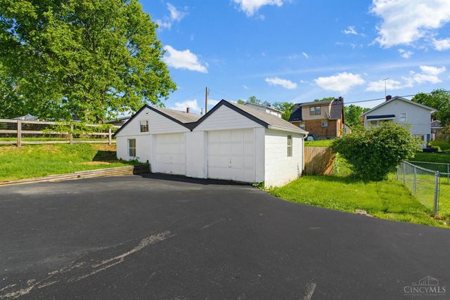 1831 Dallas Avenue, North College Hill, OH 45239