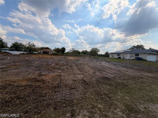 2717 49th ST W, Lehigh Acres, FL 33971