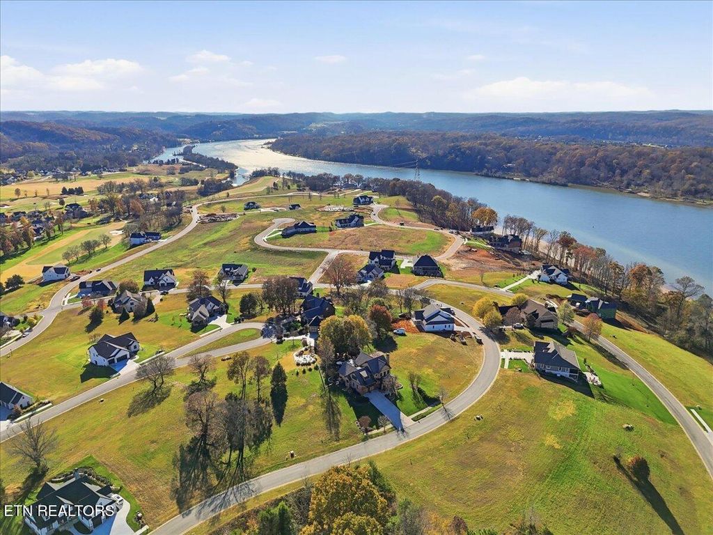 2532 Persimmon Ridge, Loudon, TN 37774