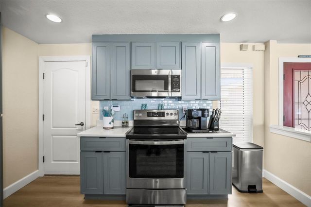 6360 2ND PALM POINT, St Petersburg, FL 33706