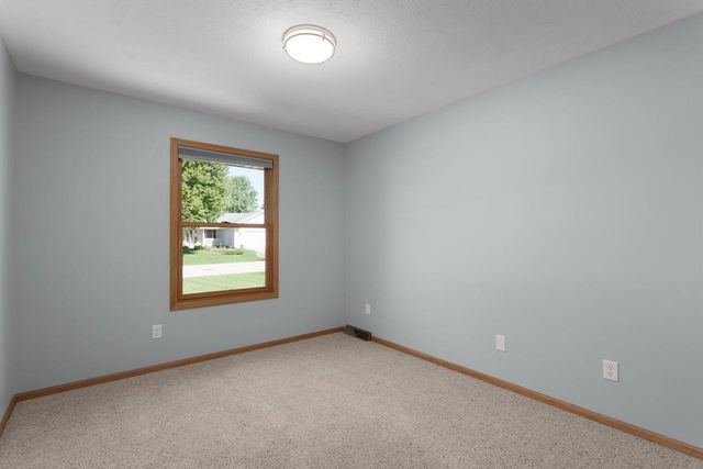 4500 Red Tail Lane, Janesville, WI 53546
